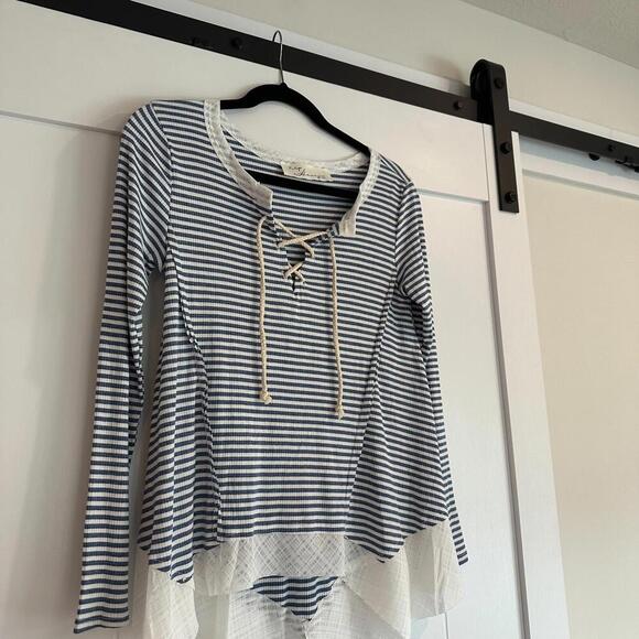 VINTAGE HAVANA Striped Tie Neck Top - Picture 2 of 7